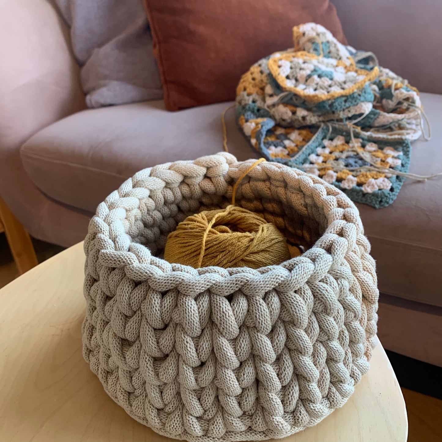 Hekluð karfa / Garnkarfa / Warm Beige