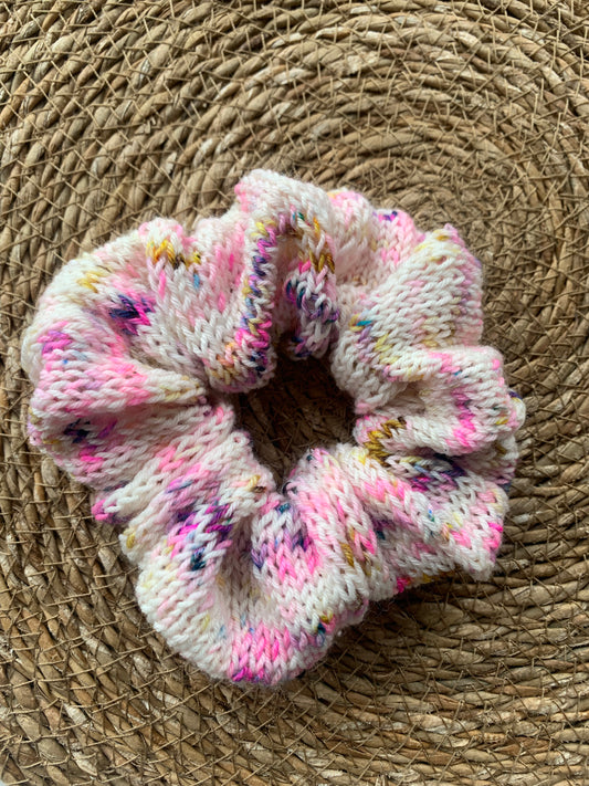 Hárteygja / Scrunchie / Hvít & bleik