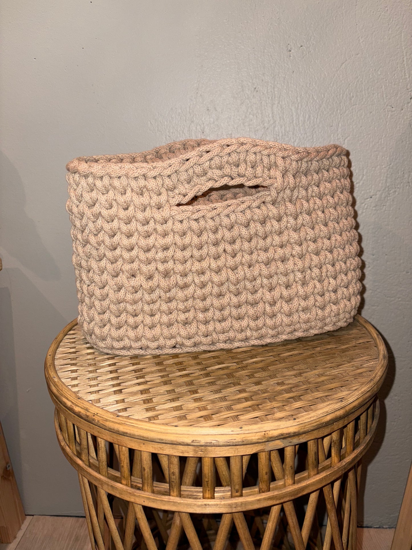 Hekluð taska / lítil / Warm Beige