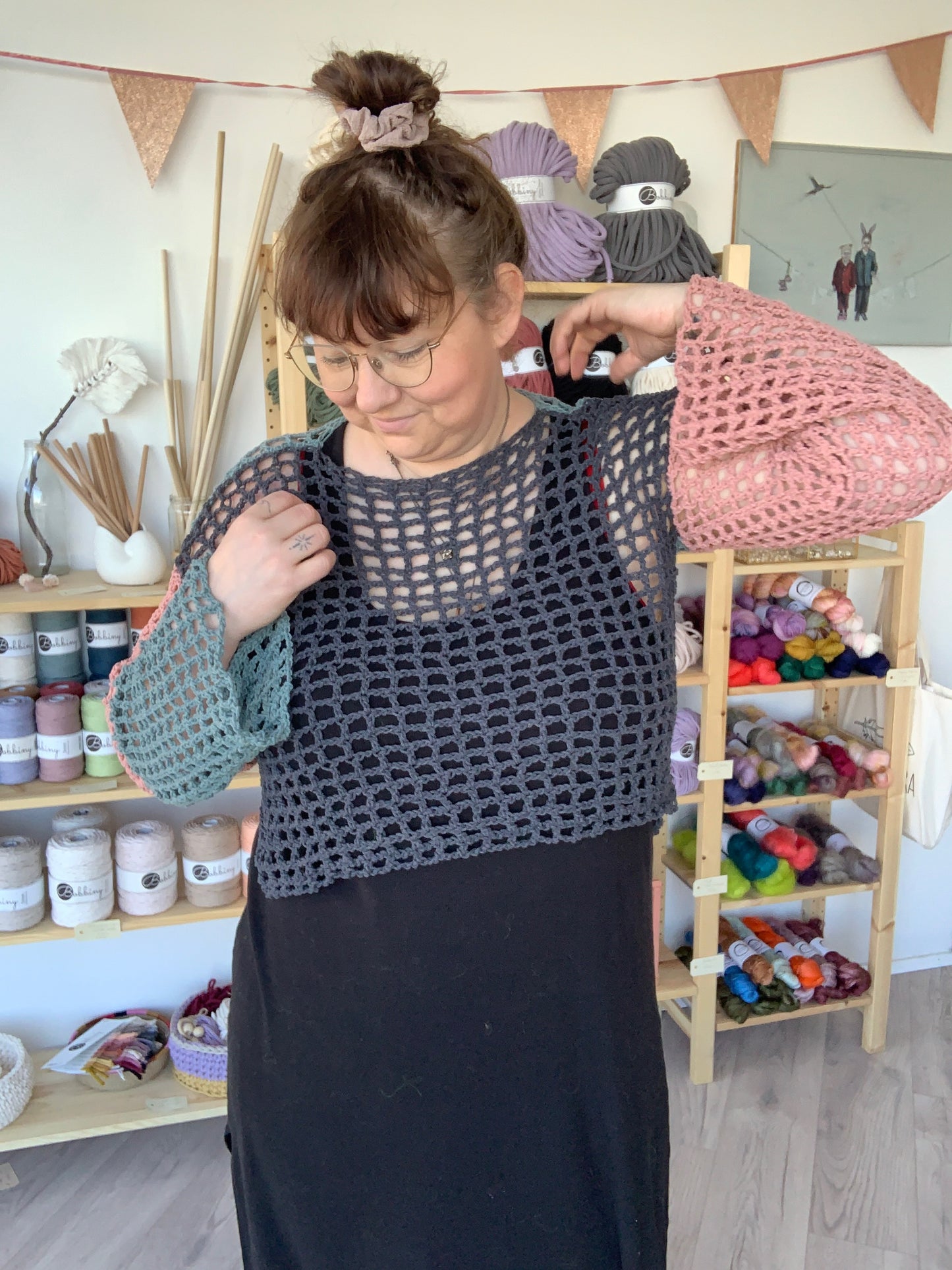 Efni & uppskrift að Vinkonupeysunni