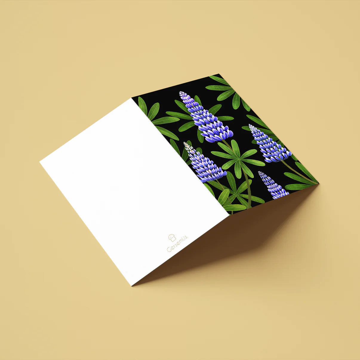 Tækifæriskort opnanlegt / Lúpínur