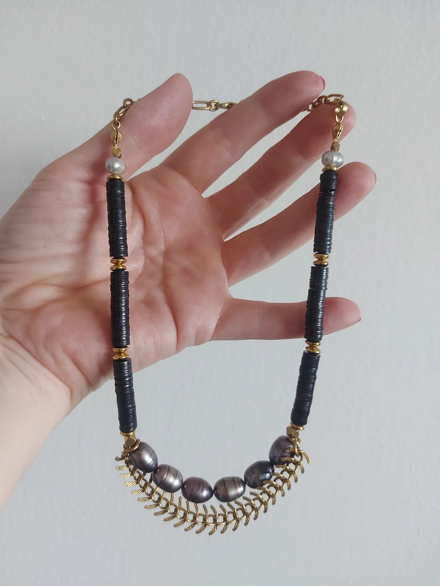 Hálsmen / Perlur & vínylskífur