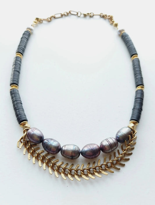 Hálsmen / Perlur & vínylskífur