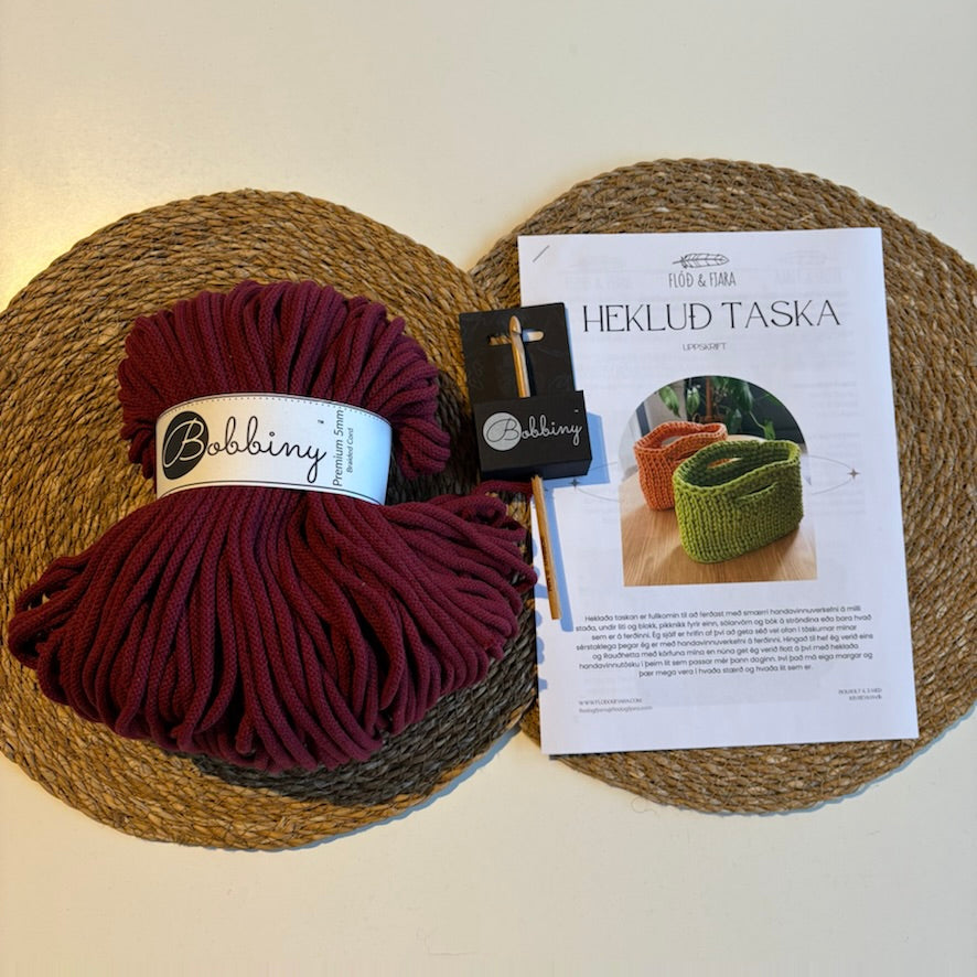 Efni & uppskrift að Heklaðri tösku