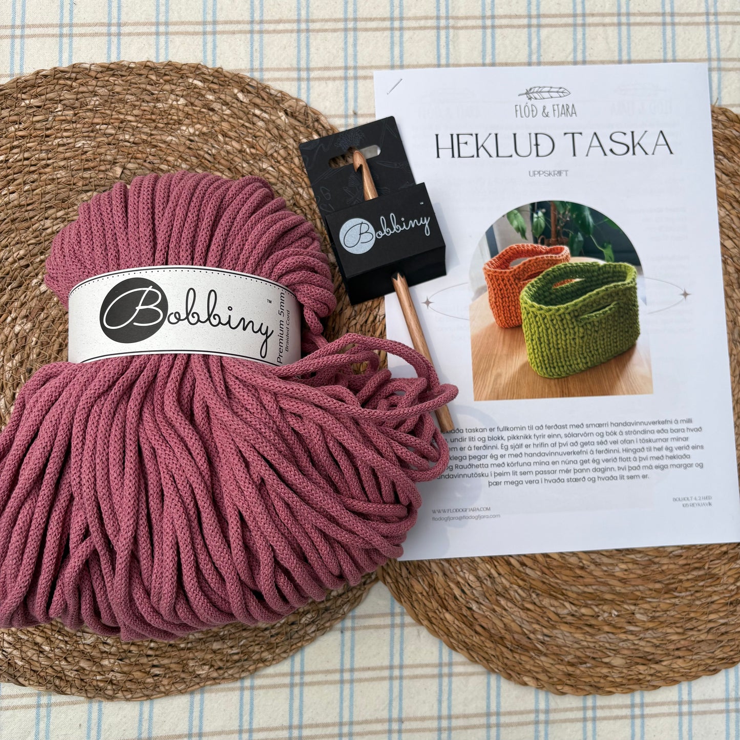 Efni & uppskrift að Heklaðri tösku