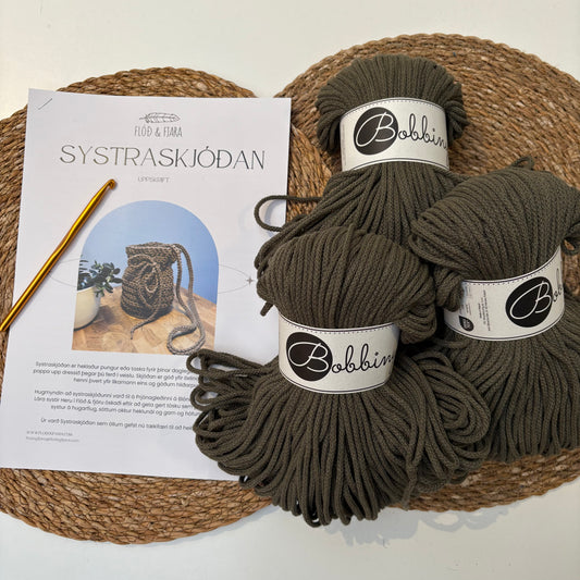 Tilboð! Efni & uppskrift að Systraskjóðunni - heklaðri hliðartösku