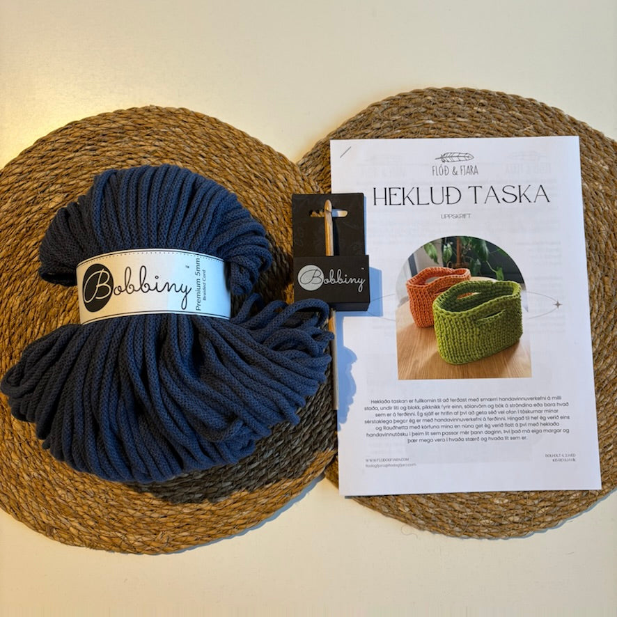 Efni & uppskrift að Heklaðri tösku