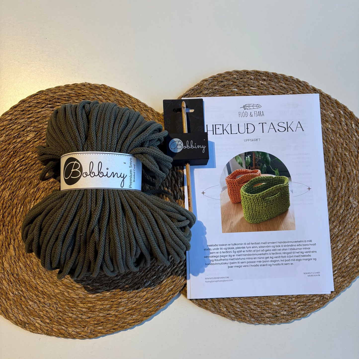 Efni & uppskrift að Heklaðri tösku