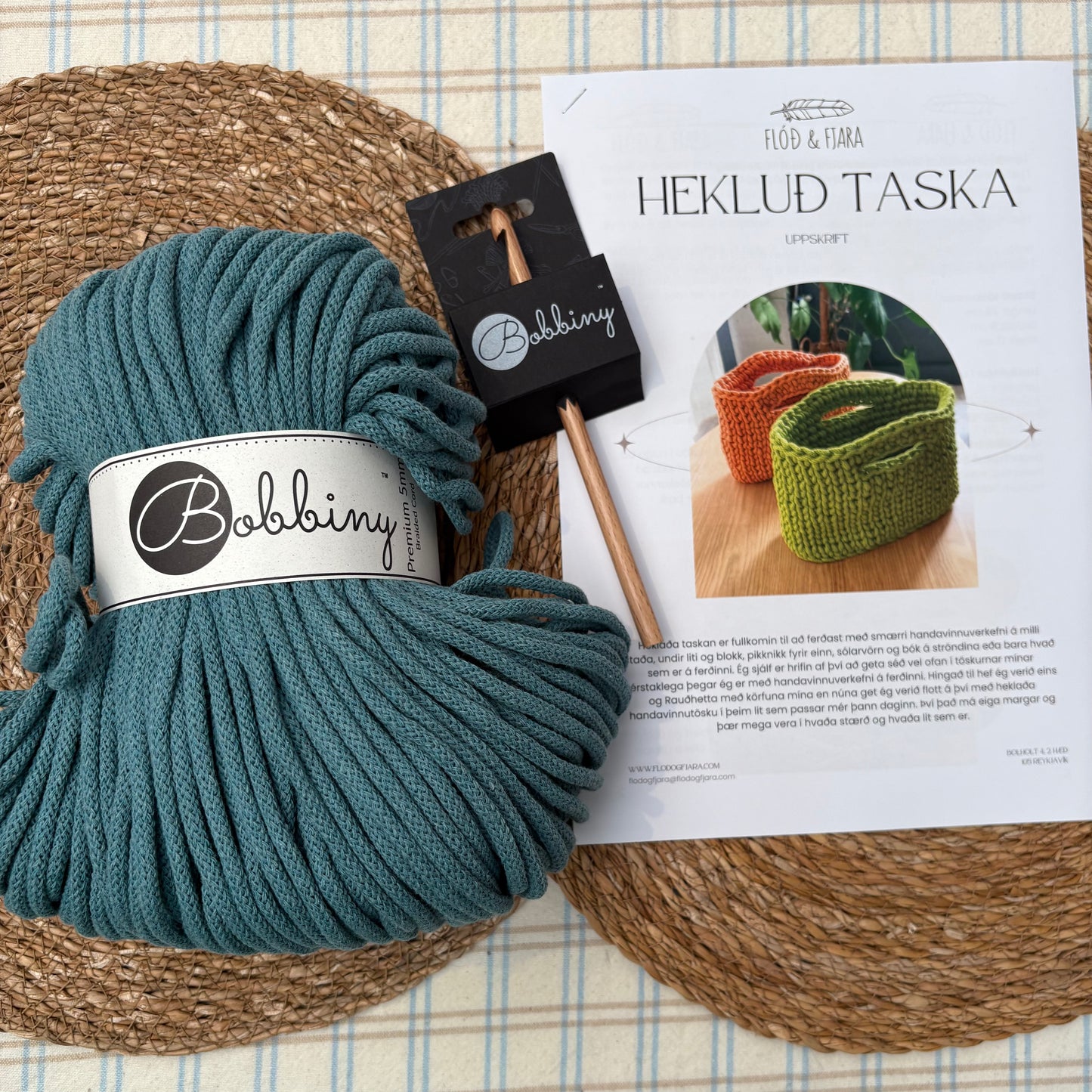 Efni & uppskrift að Heklaðri tösku