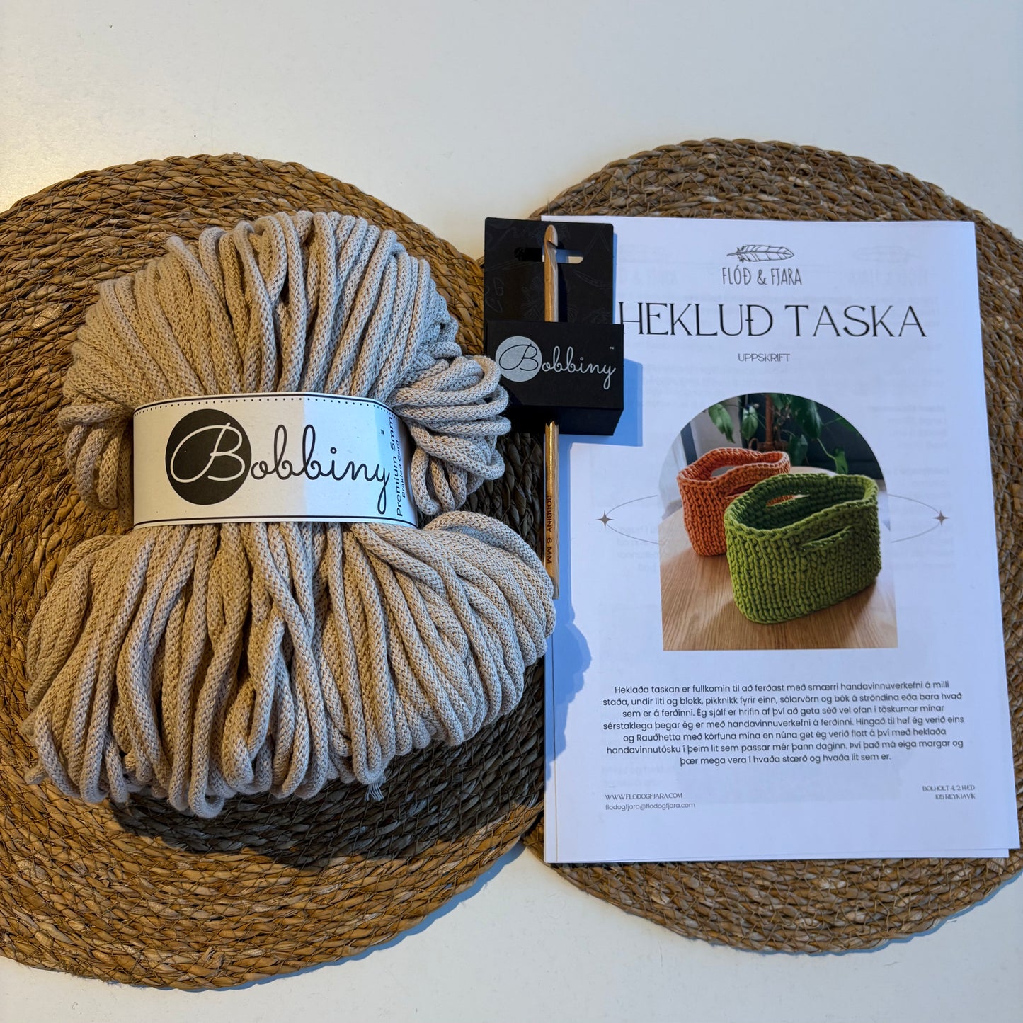 Efni & uppskrift að Heklaðri tösku