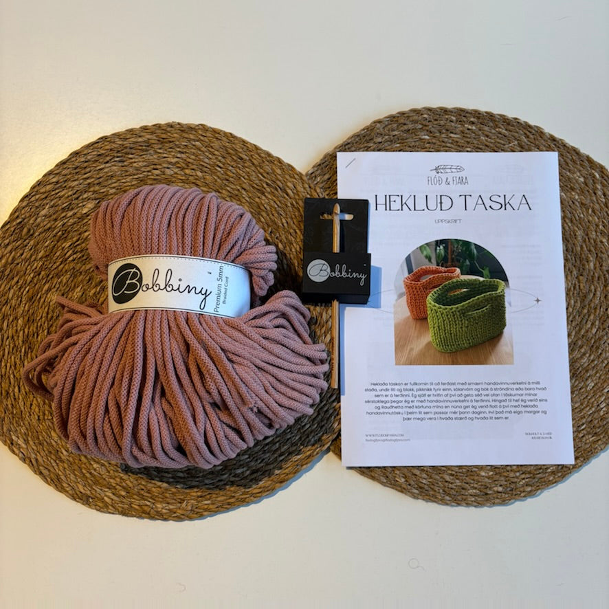 Efni & uppskrift að Heklaðri tösku