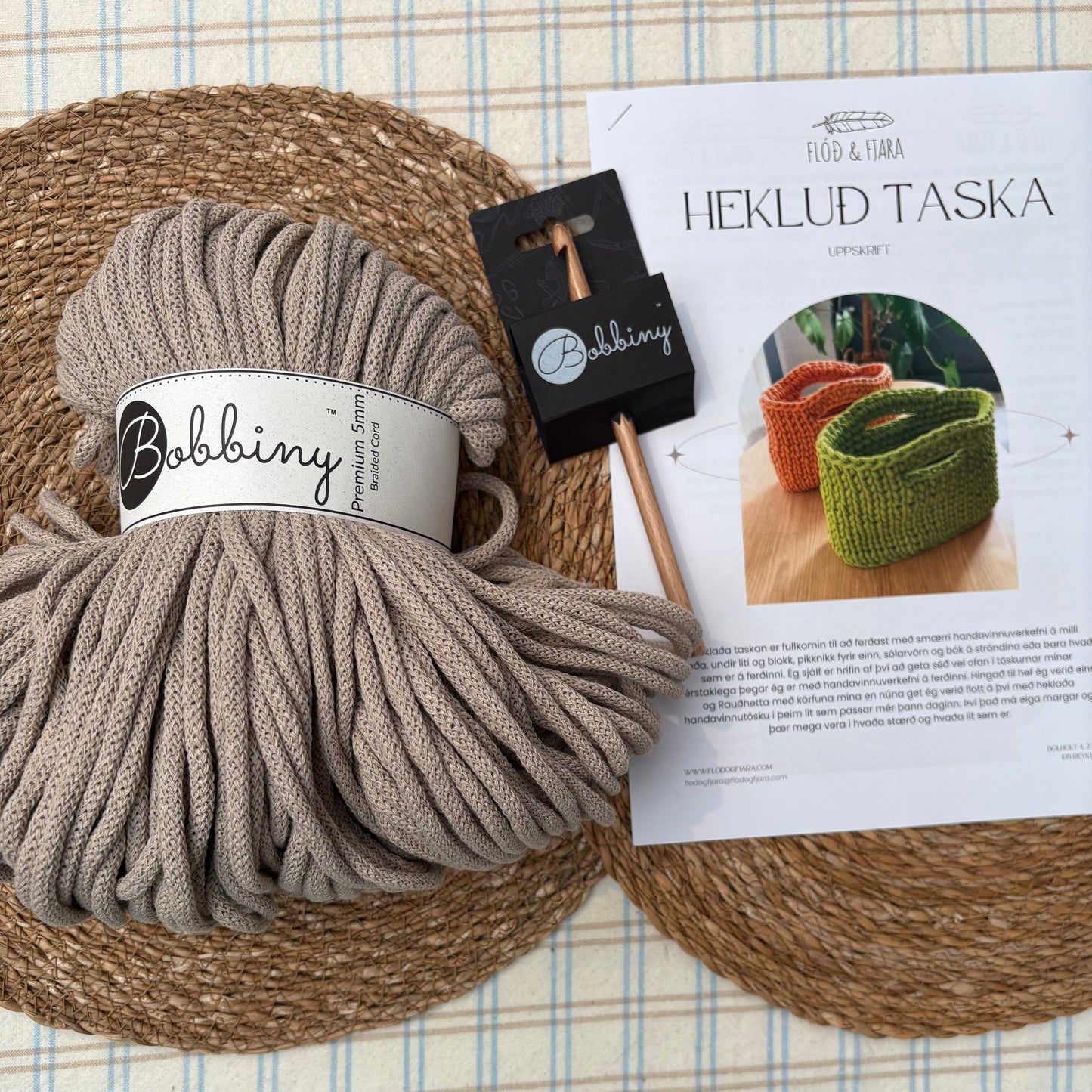 Efni & uppskrift að Heklaðri tösku