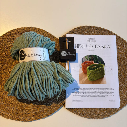 Efni & uppskrift að Heklaðri tösku