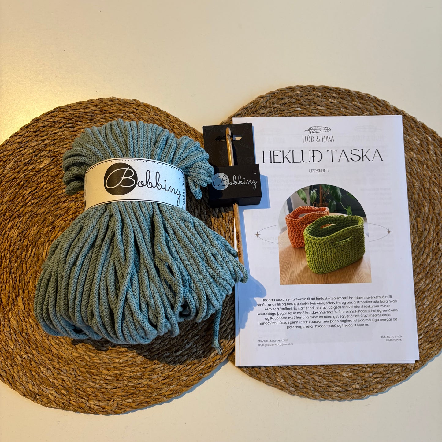 Efni & uppskrift að Heklaðri tösku