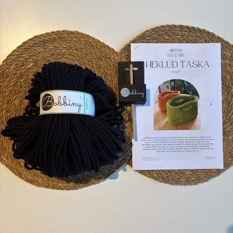 Efni & uppskrift að Heklaðri tösku