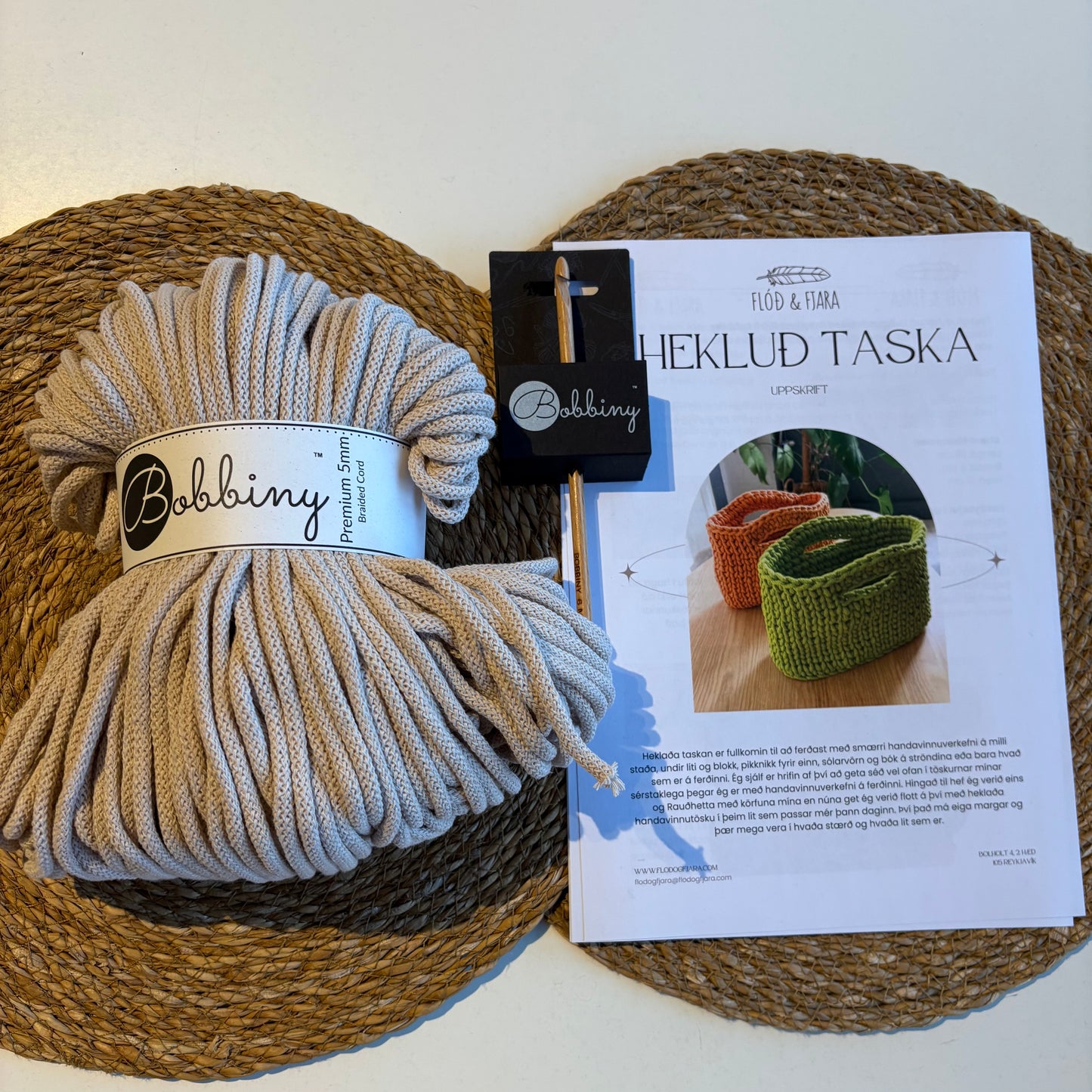 Efni & uppskrift að Heklaðri tösku