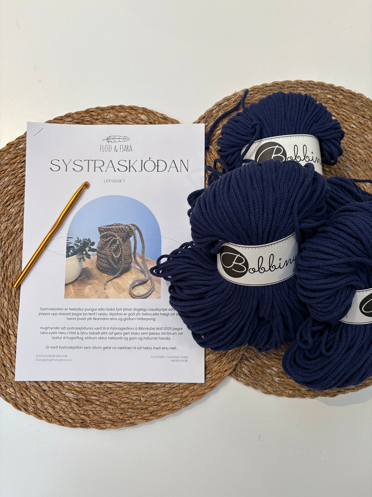 Tilboð! Efni & uppskrift að Systraskjóðunni - heklaðri hliðartösku