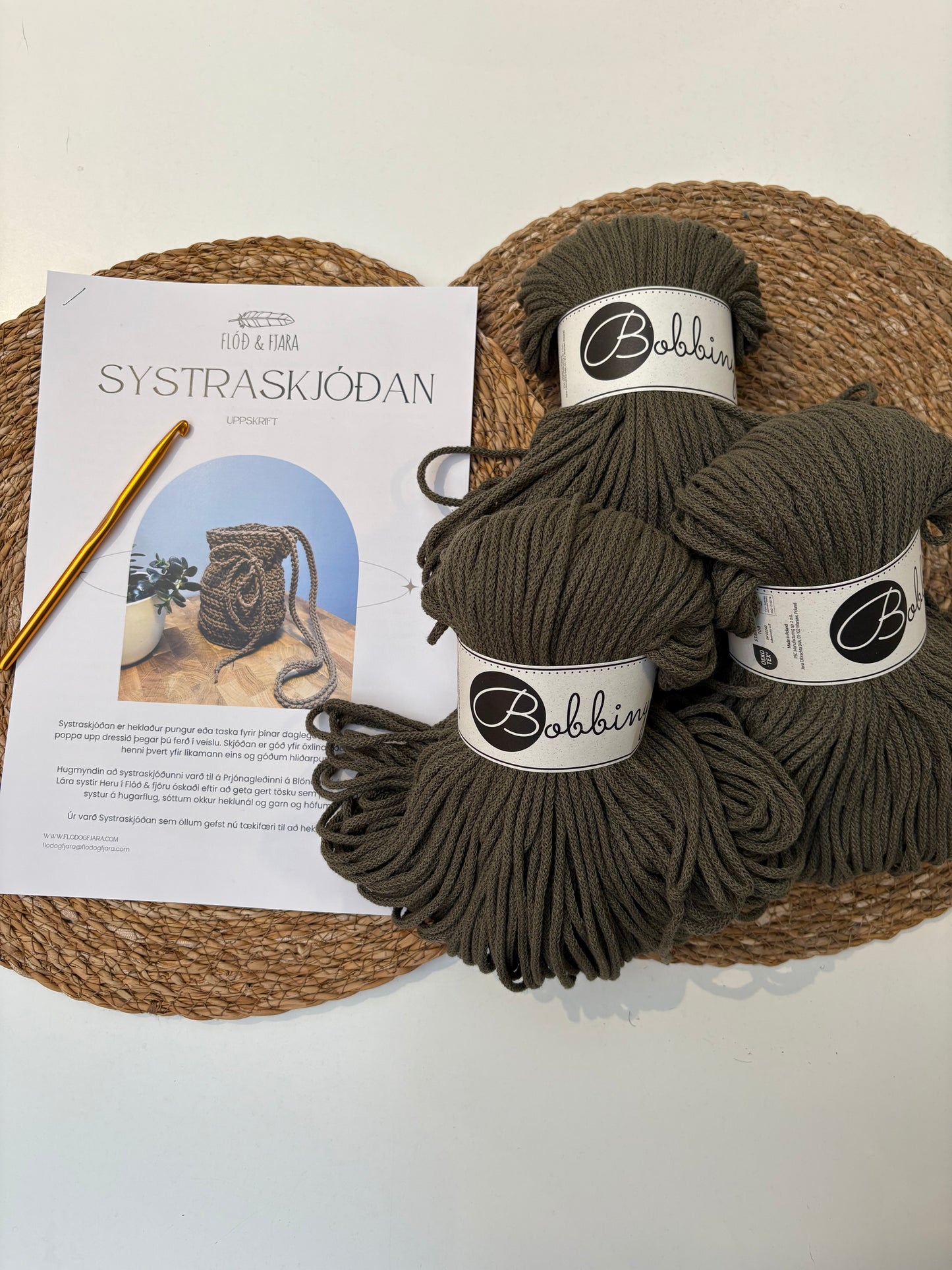 Tilboð! Efni & uppskrift að Systraskjóðunni - heklaðri hliðartösku