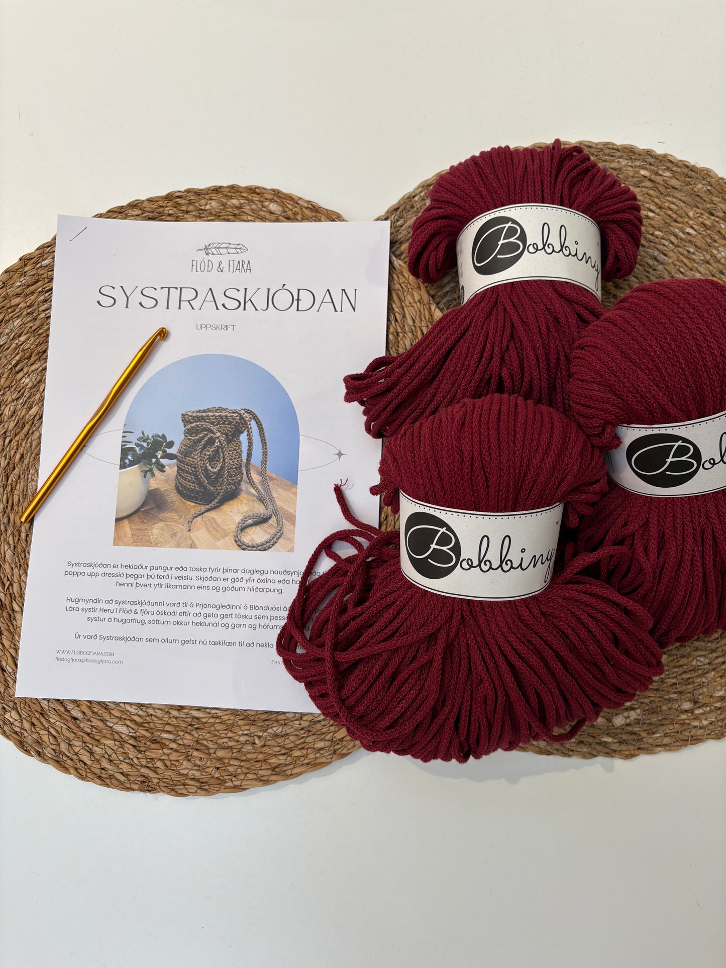 Tilboð! Efni & uppskrift að Systraskjóðunni - heklaðri hliðartösku