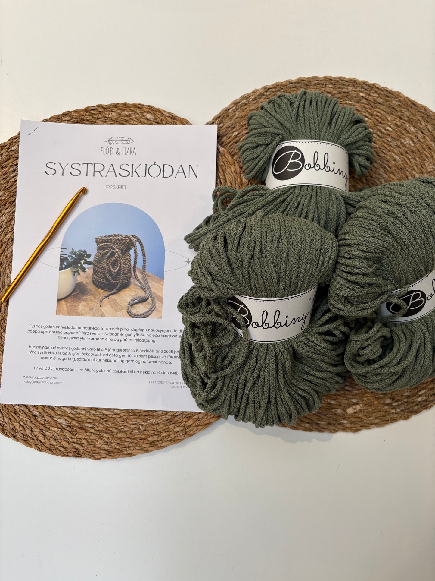 Tilboð! Efni & uppskrift að Systraskjóðunni - heklaðri hliðartösku