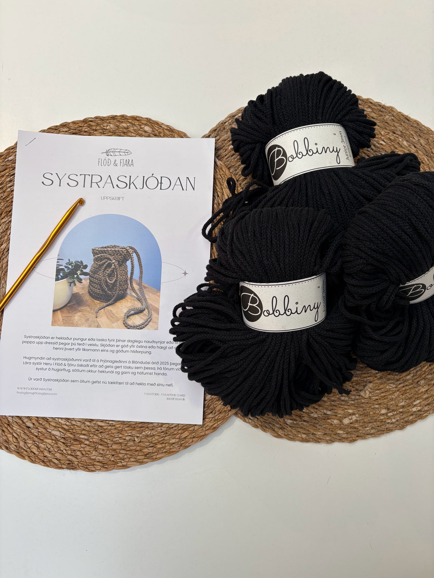 Tilboð! Efni & uppskrift að Systraskjóðunni - heklaðri hliðartösku