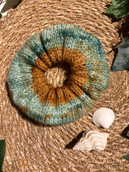 Hárteygja / Scrunchie / Brún & græn